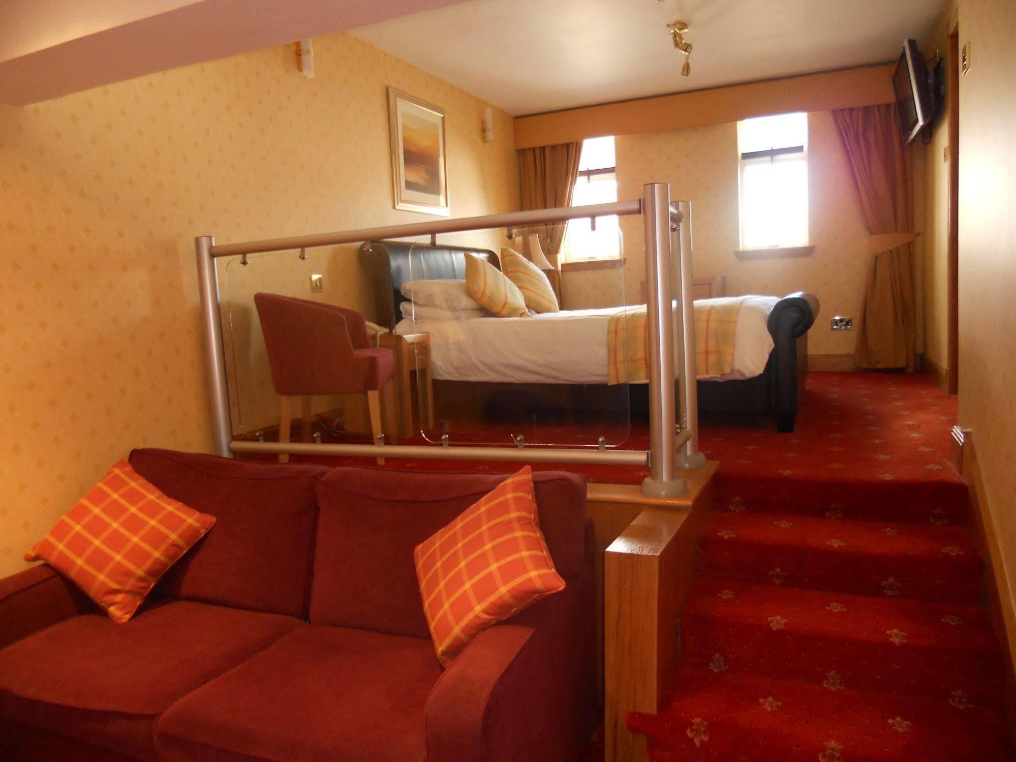 Leapark Hotel Grangemouth Kültér fotó